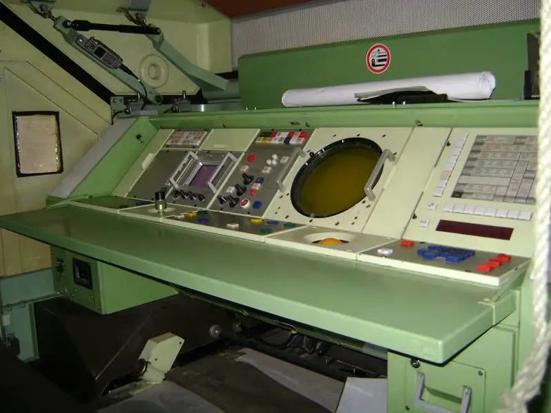 韋克威高可靠電子元器件