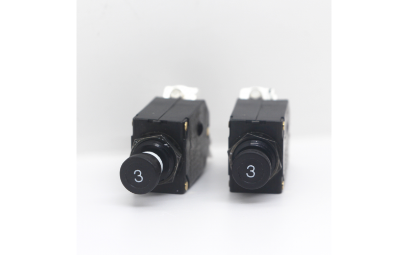 單極-小型斷路器-電氣保護(hù)-體積小-重量輕